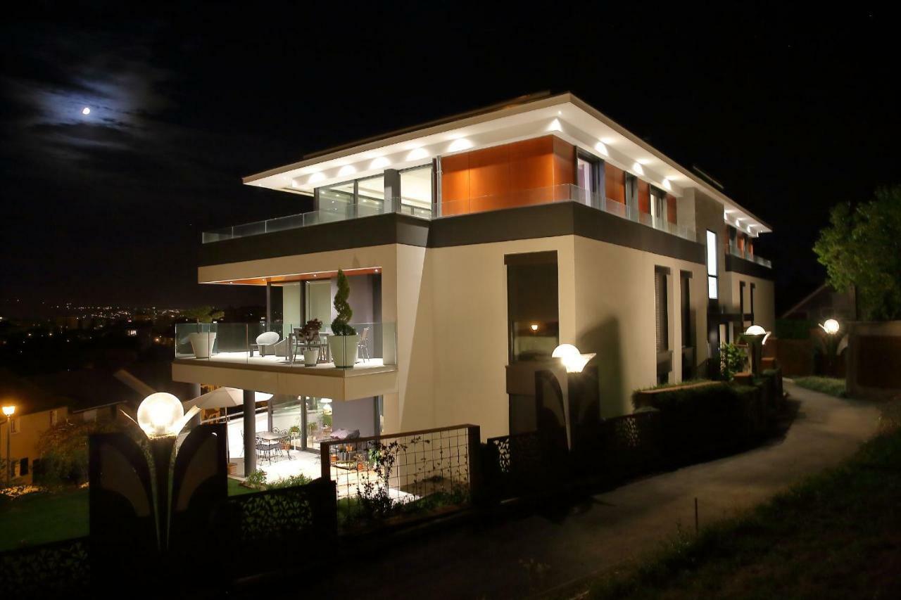 Panoramique 180 Lac Et Montagne Et Nid Secret Spa Romantique Annecy Zewnętrze zdjęcie